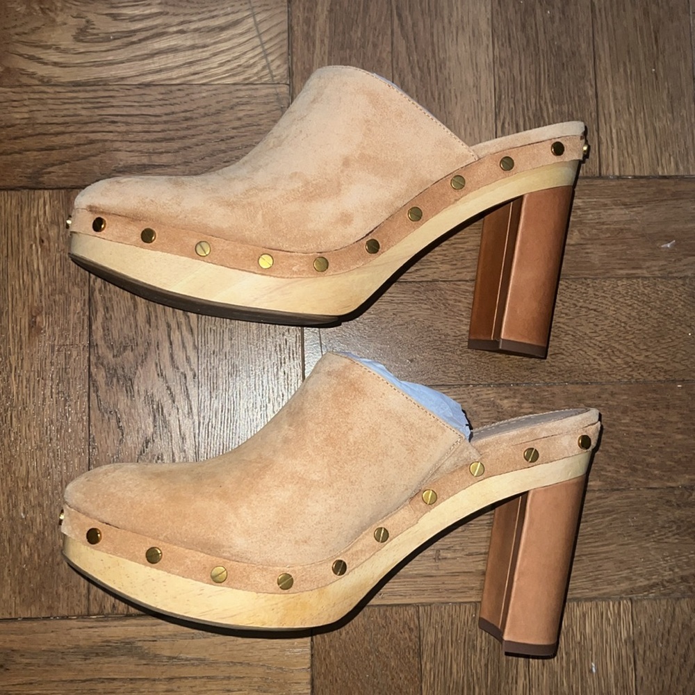 Veronica Beard Clogs